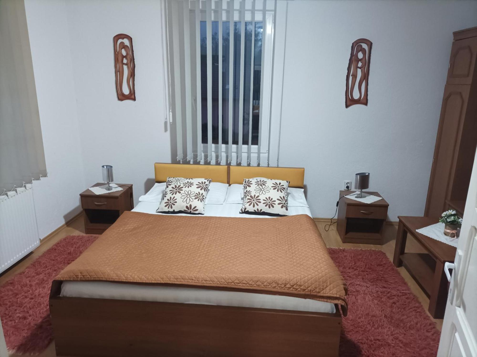Zoltan & Erika Panzio B&B 3*